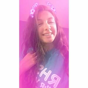 Meet your Posher, Mia